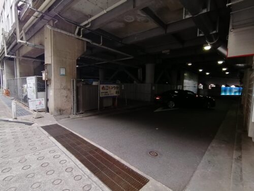 新神戸駅の裏道2
